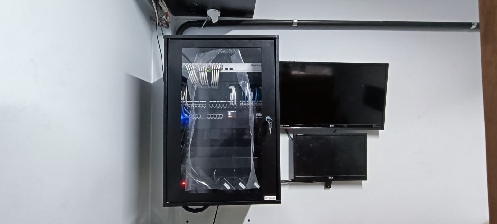 WhatsApp Image 2024-02-27 at 09.55.52.jpeg